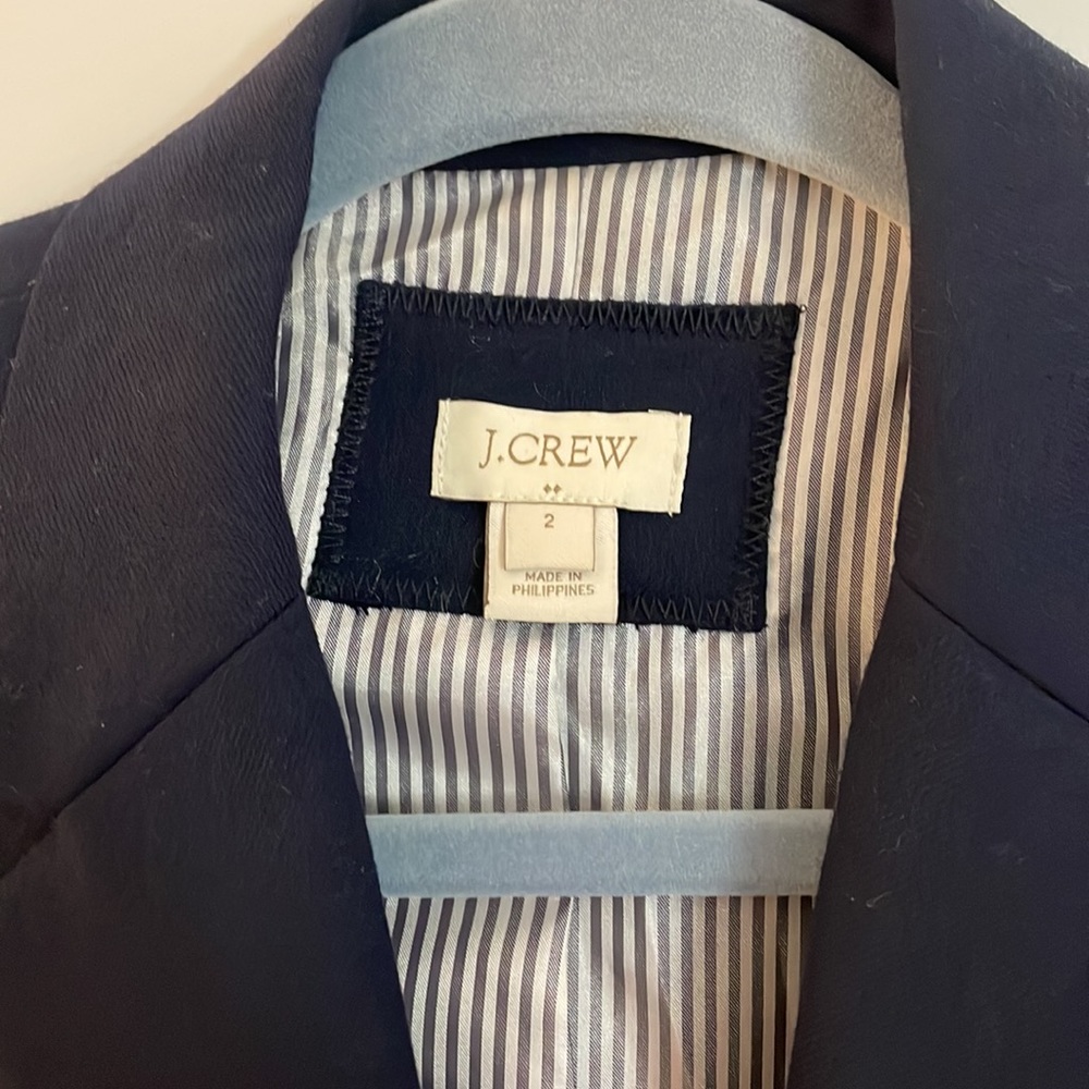 Blazer - Picture 4 of 4